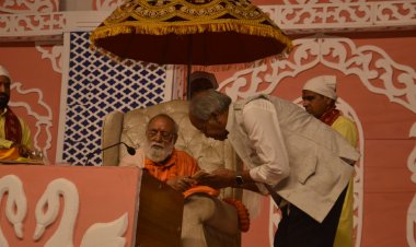 संत श्री कुमार स्वामी के होली विशेष समागम में शामिल हुए बृजमोहन