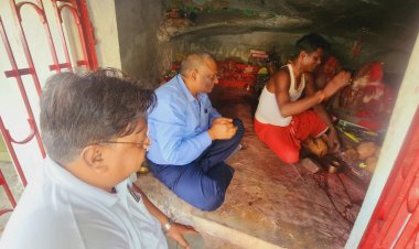 मुख्यमंत्री के सलाहकार प्रदीप शर्मा ने मधेश्वर महादेव मंदिर में की पूजा अर्चना कर प्रदेशवासियों के सुख समृद्धि के लिए की प्रार्थना