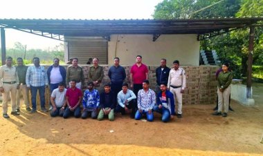 दुर्ग जिले में इस कांग्रेसी नेता के फार्म हाउस में मिला 500 पेटी शराब, 7 गिरफ्तार, कांग्रेसी नेता फरार