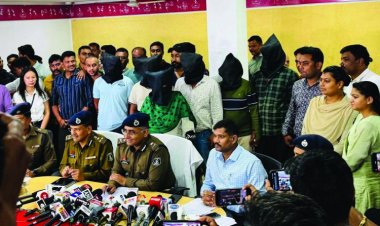 रायपुर  BSF के रिटायर्ड सुबेदार निकला 65.25 लाख रुपए डकैती का मास्टर माइंड, नागपुर सहित छत्तीसगढ़ के अलग-अलग जिलों से 10 आरोपी गिरफ्तार