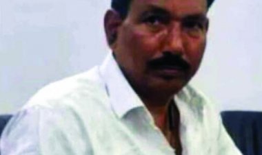 1 लाख रुपए रिश्वत लेते जिला शिक्षा अधिकारी गिरफ्तार