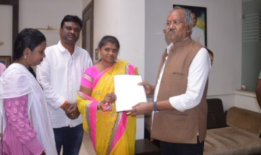 सांसद बृजमोहन से मिली निर्दलीय पार्षद, भाजपा में होंगी शामिल