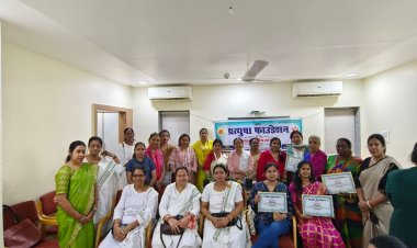 रक्तदान कर रक्तदान वीरा से सम्मानित हुई महिलाएं *