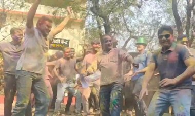 रायपुर में पुलिस परिवार ने मनाई होली, कलेक्टर और अफसरों ने लगाए ठुमके