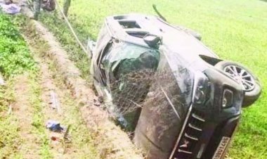 कार पलटने से दो लोगों की मौत