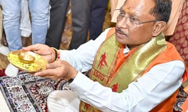 मुख्यमंत्री श्री विष्णु देव साय ने रामनवमी पर श्रीराम मंदिर में की पूजा-अर्चना