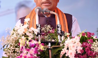 छत्तीसगढ़ में 4 नए स्मार्ट औद्योगिक पार्क स्थापित होंगे: मुख्यमंत्री श्री विष्णु देव साय ने की घोषणा    सीएसआईडीसी के अध्यक्ष श्री राजीव अग्रवाल ने किया कार्यभार ग्रहण   मुख्यमंत्री ने दी शुभकामनाएं