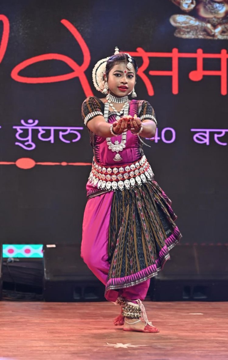 ओडिशी कलाकार सुश्री शिवली देवता ने पुरी के जगन्नाथ स्वामी पर आधारित मनमोहक प्रस्तुति दी