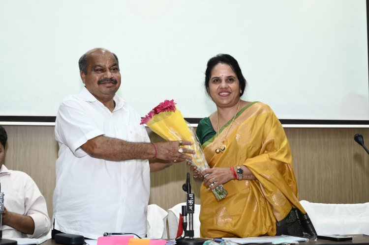 “मॉर्निंग वॉक से वार्डों की निगरानी करें पार्षद, समस्याएं जड़ से खत्म होंगी – पुरंदर मिश्रा” “हर वार्ड को मिलेगा विकास निधि, विधायक ने दिए 10-10 लाख और महापौर ने की 5-5 लाख की घोषणा”