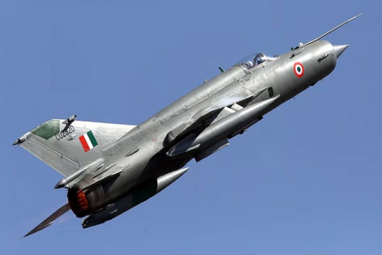रिटायर हुआ मिग-21 फाइटर जेट, चंडीगढ़ में भावुक विदाई समारोह