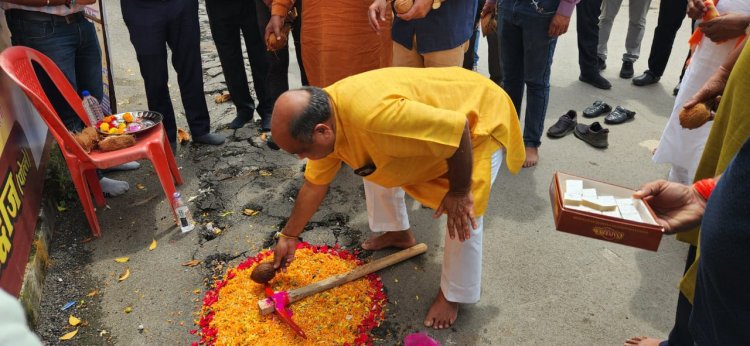छ.ग. विद्युत मंडल (CSPDCL) के 2 करोड़ 15 लाख रूपये की लागत से बनने जा रहे अंडर कवर्ड केवल लाईन विस्तार कार्य का विधायक पुरन्दर मिश्रा ने किया भूमिपूजन