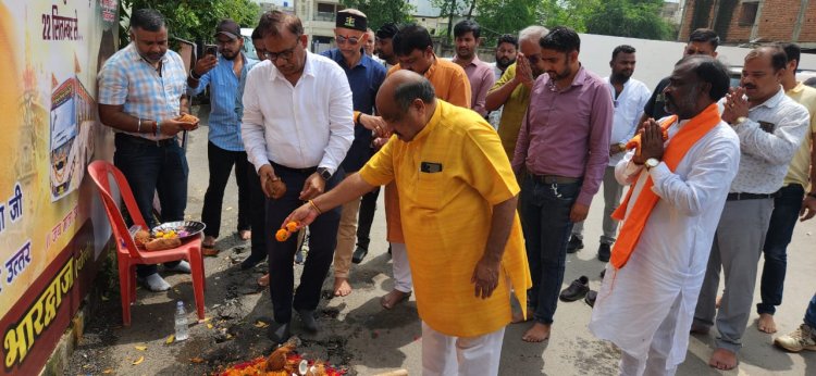 छ.ग. विद्युत मंडल (CSPDCL) के 2 करोड़ 15 लाख रूपये की लागत से बनने जा रहे अंडर कवर्ड केवल लाईन विस्तार कार्य का विधायक पुरन्दर मिश्रा ने किया भूमिपूजन