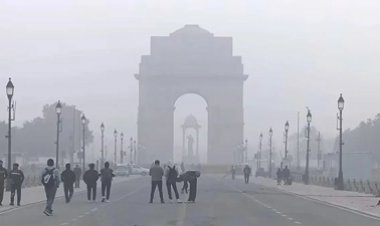 उत्तर में गुलाबी ठंड की दस्तक, दक्षिण में मोंथा ने मचाई तबाही