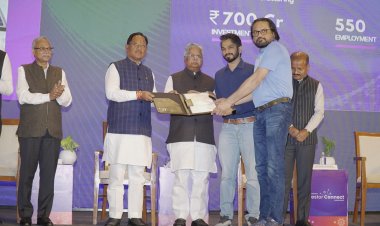 इन्वेस्टर कनेक्ट : अहमदाबाद में छत्तीसगढ़ को मिल बड़ा निवेश प्रस्ताव   33,000 करोड़ से अधिक के निवेश, 10,532 से अधिक रोजगार का खुला रास्ता  गुजरात और छत्तीसगढ़ मिलकर विकसित भारत के निर्माण में निभाएंगे अहम भूमिका - सीएम विष्णुदेव साय