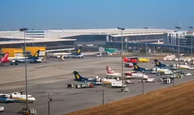 इंडिगो संकट के बीच दूसरी कंपनियों ने बढ़ाए दाम, किराया 50 हजार के पार