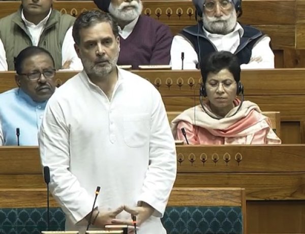 आरएसएस सभी संस्थाओं पर कब्जा करना चाहता है : राहुल