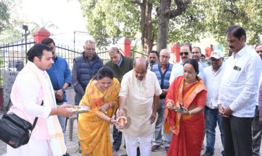 “स्वच्छता और जनसुविधा की ओर बड़ रहा लगातार कदम: जवाहर उद्यान में सार्वजनिक शौचालय निर्माण का विधिवत भूमिपूजन”