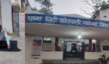 बेटे को न्याय दिलाने सिटी कोतवाली के सामने धरने पर बैठे तहसीलदार