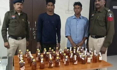 आमानाका में अवैध शराब पर पुलिस की बड़ी कार्रवाई, दो आरोपी गिरफ्तार