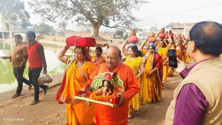 बबीता दुबे, मनहरण दुबे के द्वारा आयोजित ग्राम तेंदुवा के भागवत कथा आयोजन