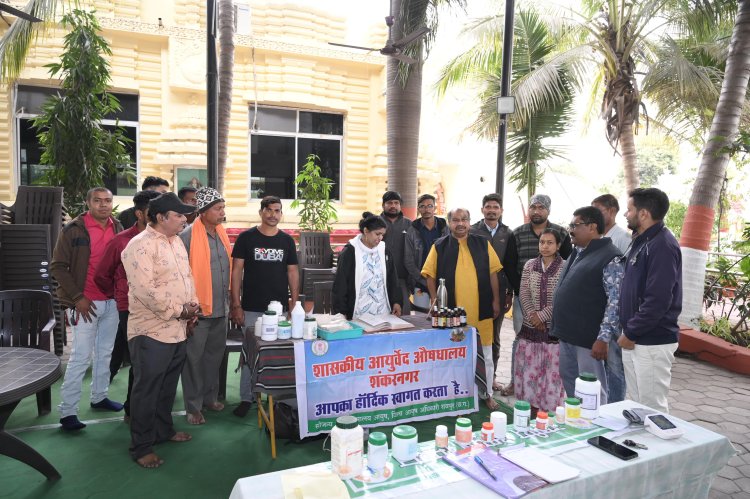 सेवा, संकल्प और स्वास्थ्य का संगम: जगन्नाथ मंदिर परिसर में आयुर्वेदिक शिविर बना जनआस्था का केंद्र – पुरंदर मिश्रा