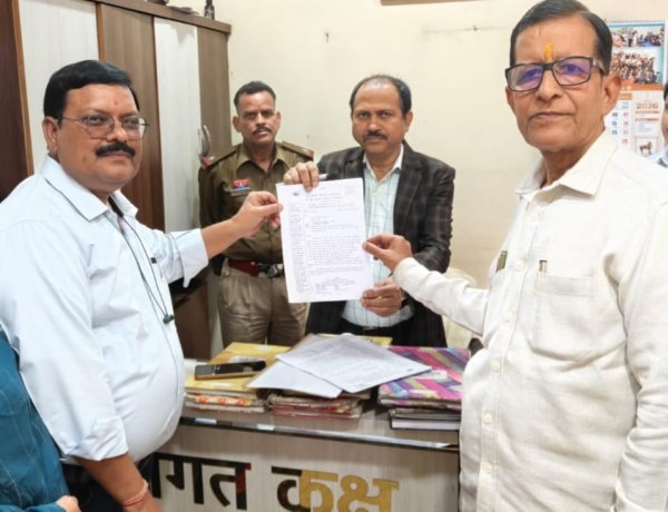 UGC के नए नियम के विरोध में वर्ल्ड ब्राह्मण फेडरेशन ने राज्यपाल को सौंपा ज्ञापन