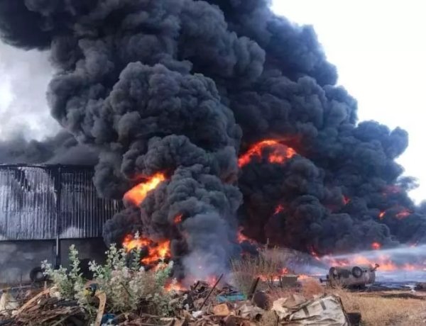 राजनांदगांव के मोंहदी में केमिकल फैक्ट्री में भीषण आग, लाखों का नुकसान