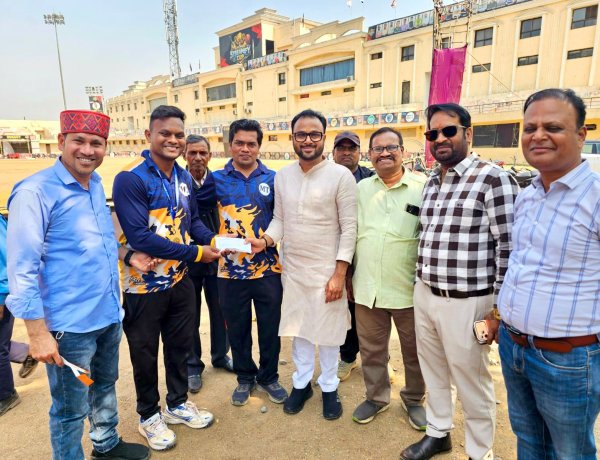 विधायक प्रतिनिधि पियूष मिश्रा ने बढ़ाया खिलाड़ियों का उत्साह, खेल भावना को दिया नया संदेश