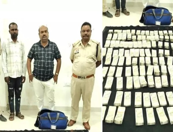 महासमुंद में 75 लाख कैश जब्त, कार में सीट के नीचे छिपाकर ले जा रहे थे रुपए