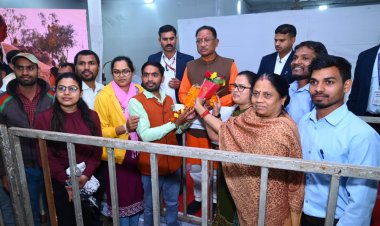 अतिथि व्याख्याताओ की सेवा शर्तों एवं व्यवस्था में सुधार हेतु मुख्यमंत्री , उच्च शिक्षा मंत्री को सौंपा गया ज्ञापन।