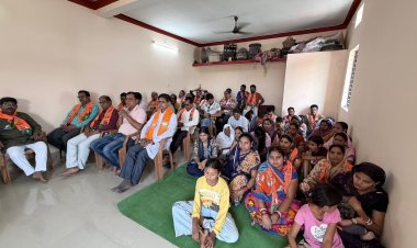 गुरु गोविंद सिंह वार्ड क्रमांक 29 में सुना गया मन की बात का 133वां संस्करण।