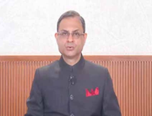 RBI ने रेपो रेट को 5.25 प्रतिशत पर रखा बरकरार