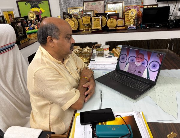 प्रधानमंत्री मोदी के आह्वान पर पुरन्दर मिश्रा का संकल्प—नारी शक्ति को मिलेगा पूरा अधिकार