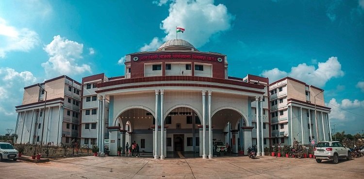 ABVV में फर्नीचर खरीदी घोटाला: जांच समिति ने उठाए गंभीर सवाल