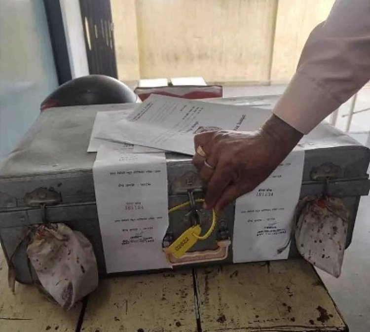 कड़ी सुरक्षा में संपन्न हुई 12वीं हिंदी की पुनः परीक्षा, 148 केंद्रों तक समय पर पहुंचे प्रश्नपत्र