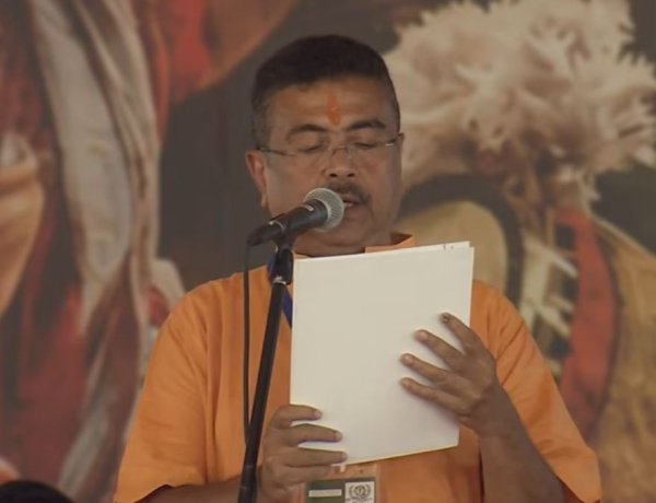 पश्चिम बंगाल में सत्ता परिवर्तन, सुवेंदु अधिकारी ने ली मुख्यमंत्री पद की शपथ