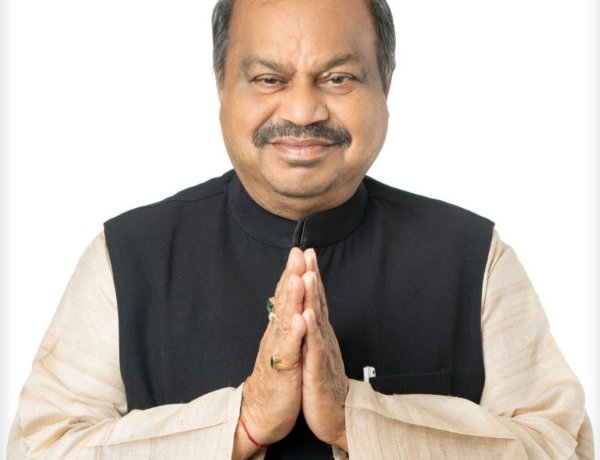 ई-रिक्शा में सवार होकर “सुशासन तिहार” पहुंचेंगे विधायक पुरंदर मिश्रा, देंगे पर्यावरण संरक्षण और जनसेवा का संदेश