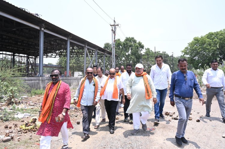 फाफाडीह अंडरब्रिज में जलभराव पर विधायक पुरंदर मिश्रा का सख्त एक्शन, मौके पर पहुंचकर अधिकारियों को दिए स्थायी समाधान के निर्देश