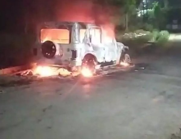 कोरबा में घर के बाहर खड़ी थार में लगाई आग, अज्ञात आरोपियों की तलाश में जुटी पुलिस