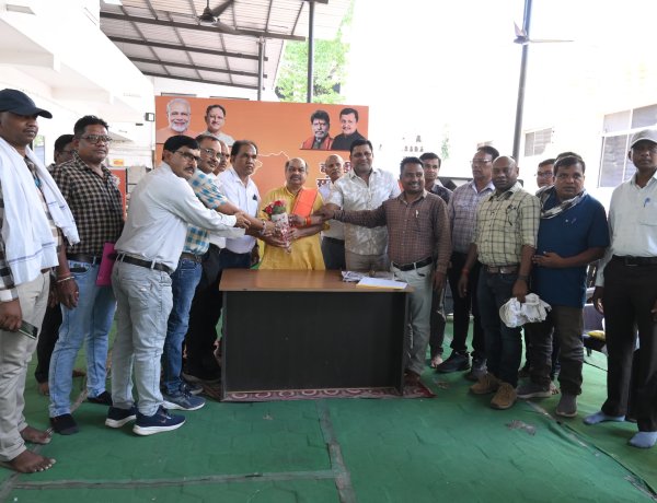 राजधानी रायपुर तक पहुंचा कांकेर समन्वयक प्रकरण, विधायक पुरंदर मिश्रा ने कलेक्टर से सीधे दूरभाष पर चर्चा कर लिया संज्ञान