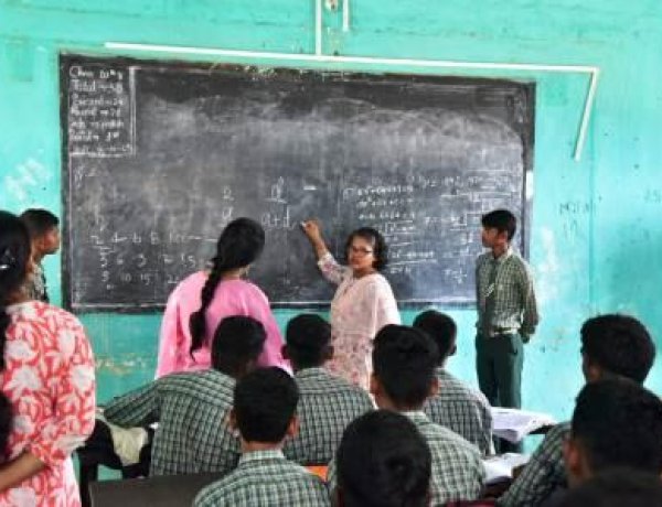16 जून से शिक्षकों-कर्मचारियों के लिए डिजिटल हाजिरी अनिवार्य, गैरहाजिरी पर रुकेगा वेतन