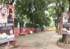कांग्रेस दफ्तर के बाहर लगे राहुल गांधी के बैटमैन वाले पोस्टर?
