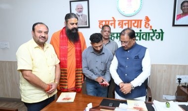 छत्तीसगढ़ के युवाओं का वैश्विक डंका: स्वदेशी 'Voice AI' तकनीक पर आधारित "रेडियो संगवारी" अलेक्सा स्किल का मुख्यमंत्री ने किया ऐतिहासिक शुभारंभ