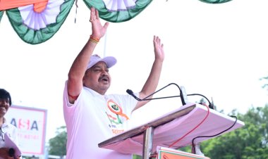 स्वतंत्रता की दौड़ में गूंजा राष्ट्रभक्ति का संदेश — हर घर तिरंगा, हर दिल तिरंगा  हर छत पर तिरंगा, हर दिल में देशभक्ति — पुरन्दर मिश्रा ने दिया राष्ट्रएकता का संदेश