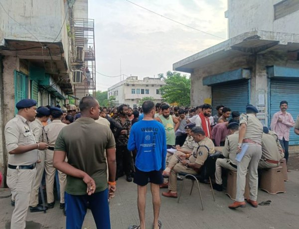 रायपुर ग्रामीण पुलिस का बड़ा सत्यापन अभियान: 600 से ज्यादा किरायेदारों की जांच
