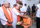 वृद्धजनों के बीच सेवा-संवेदना के साथ मनाया प्रधानमंत्री नरेंद्र मोदी का जन्मदिवस : पुरन्दर मिश्रा