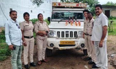 ’पिकअप से अवैध शराब बेच रहे आरोपी को आबकारी विभाग ने किया गिरफ्तार’
