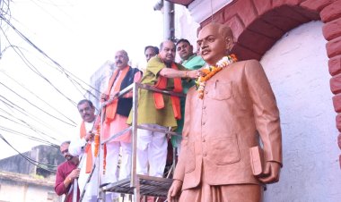 नशामुक्त समाज के संकल्प के साथ तीसरे दिन भी जारी रही विधायक पुरन्दर मिश्रा की जनजागरण पदयात्रा