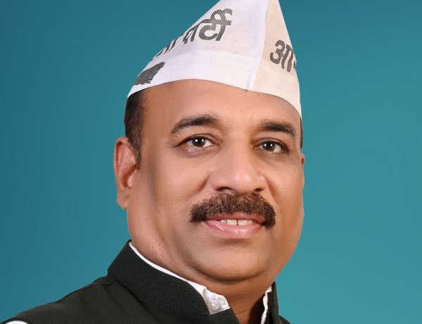 वोट चोरी कर चुनाव जिता रहे CEC ज्ञानेश कुमार, तुरंत गिरफ्तारी और राष्ट्रद्रोह का मुकदमा दर्ज हो: आम आदमी पार्टी