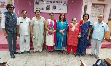 " भक्ति और उल्लास से सजी रोटरी क्लब ऑफ रायपुर की माता रानी भजन संध्या"